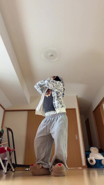 Cover of @akanenmiyoshi's original come back and back dance on TikTok, 17 Sep 2026