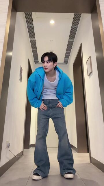 Cover of ENHYPEN's come back and back TikTok in a hallway, 18 Oct 2026